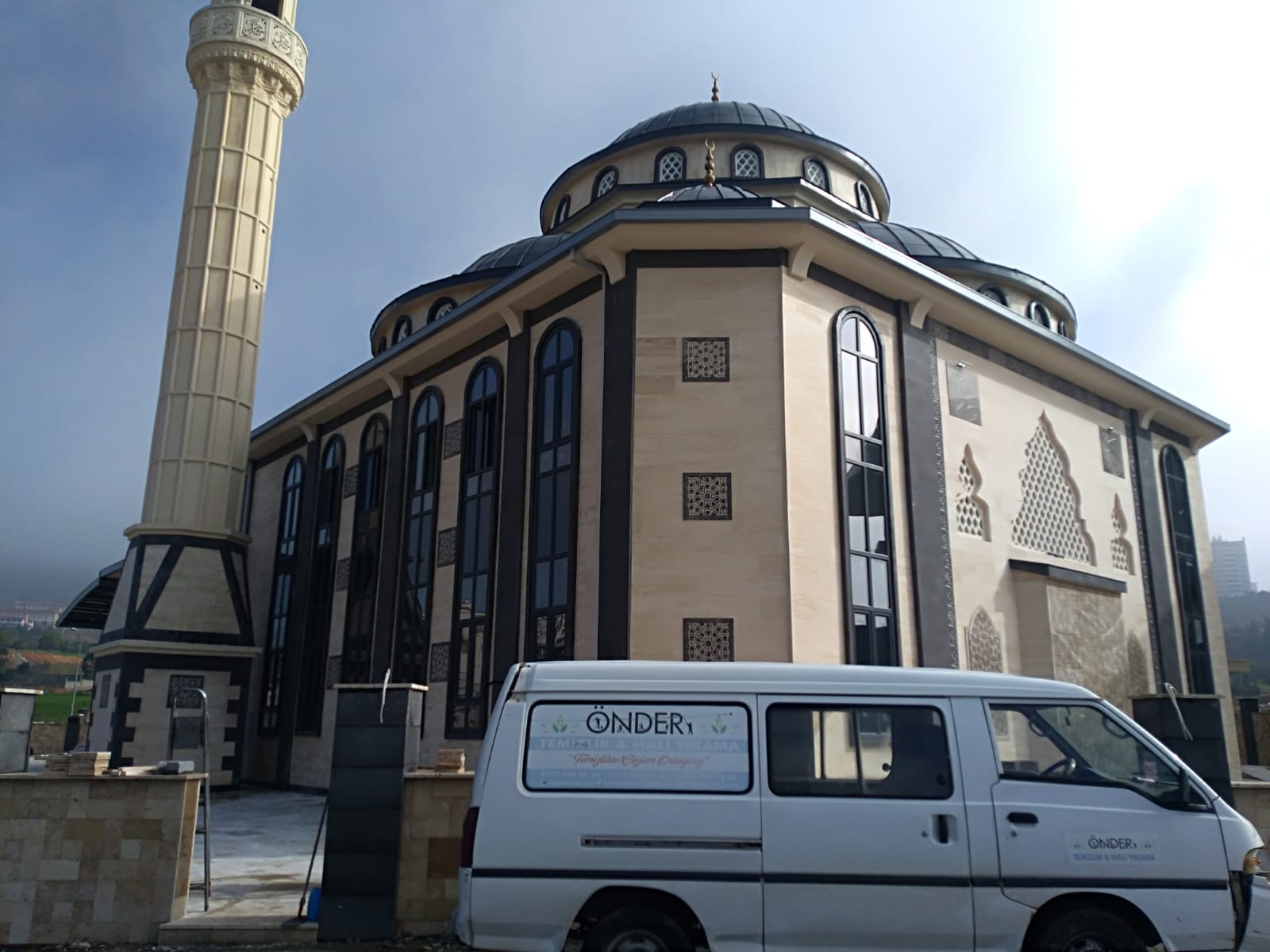 Camii Temizliği